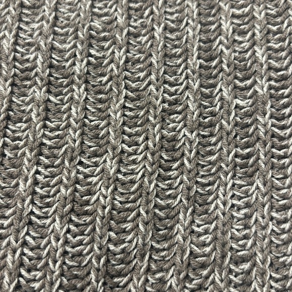 Cropped sweater - Picture 3 of 3